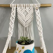 Mi proyecto del curso: Introducción al tapiz de macramé. Accessor, Design, Arts, Crafts, Fiber Arts, Macramé, and Textile Design project by Romina Muñoz - 04.16.2023