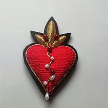 Mi proyecto del curso: Introducción al bordado de oro. Traditional illustration, and Embroider project by Sonia Pardo Martín - 04.16.2023