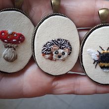 Mi proyecto del curso: Bordado en miniatura: crea joyas textiles. Jewelr, Design, Embroider, and Textile Design project by Sonia Pardo Martín - 04.17.2023