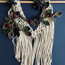 Il mio progetto del corso: Macramè 3D per decorazioni da parete botaniche. Un projet de Artisanat, Décoration d'intérieur, Art textile, Macramé , et Design textile de Barbara Di Cicco Pucci - 17.04.2023