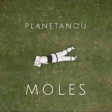 Moles - Planeta Nou - Videoclip. Advertising, Music, Film, Video, TV, Art Direction, Costume Design, Events, Creativit, Video Editing, Creating with Kids, Photograph, T, pograph, Film, TV, Social Media, Stor, telling, Stor, board, Video, Audiovisual Production, Audiovisual Post-production, Management, Productivit, and Audio project by Alberto Redondo - 03.22.2023