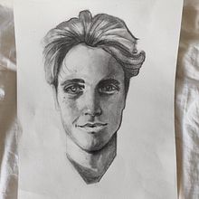 My project for course: Pencil Portraits: Light, Shadow, and Proportion. Traditional illustration, Fine Arts, Sketching, Pencil Drawing, Drawing, Portrait Drawing, Realistic Drawing, Artistic Drawing, and Figure Drawing project by psr_barcelona - 04.19.2023