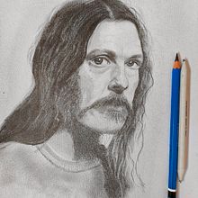 Mój projekt z kursu: Realistyczny portret ołówkiem grafitowym. Ilustração tradicional, Artes plásticas, Esboçado, Desenho a lápis, Desenho, Desenho de retrato, Desenho realista, Desenho artístico, e Desenho anatômico projeto de Anka Zr - 20.04.2023