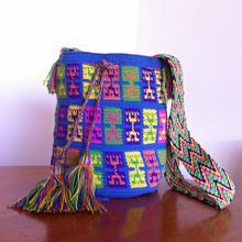 Mochila Wayúu. Un proyecto de Artesanía, Tejido y Crochet de rrwooden8 - 21.04.2023