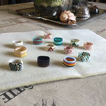Mon projet du cours : Bijoux tissés en perles : créez des motifs élégants. Design de acessórios, Artesanato, Design de joias, e Tecido projeto de Anne Berthelot - 21.04.2023