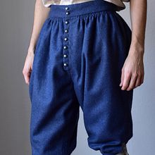 1700s Knee Breeches. Un proyecto de Diseño de vestuario, Artesanía y Costura de Milan Madge - 03.04.2022