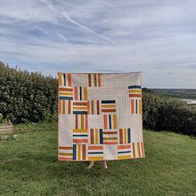 Mon projet du cours :  Création d'une couverture matelassée en patchwork rayé. Een project van  Modeontwerp, Naaiwerk, Textiel, DIY y Textielontwerp van Marie Grand-Clément - 23.04.2023