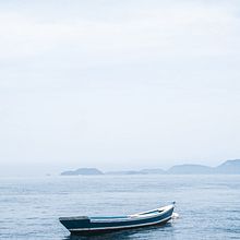 only a boat. Photograph project by Adriana Ketry - 10.13.2018
