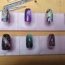 Mi proyecto del curso: Introducción al nail art. Design, Traditional illustration, Painting, Pattern Design, and Decorative Painting project by Leandro Gonzalez - 05.01.2023