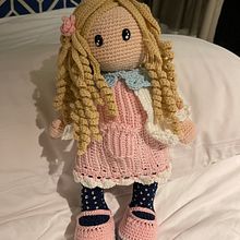 Mi proyecto del curso: Elaboración de muñecas amigurumi románticas. Arts, Crafts, To, Design, Fiber Arts, Crochet, Amigurumi, and Textile Design project by MARISELA HERNANDEZ MANZANO - 05.05.2023