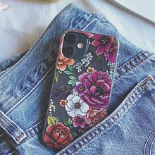 Carcasa floral Artelaurita . % Laura Ortiz García tarafından hazırlanan Tasarım, Geleneksel illüstras, on, Reklamcılık, Aksesuar Tasarımı, Grafik Tasarım, Dijital İllüstras, Ve on projesi - 11.20.2020