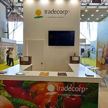 DISEÑO DE VINILOS. Cliente: Tradecorp España. Para: Infoagro Exhibition 2023. Design, Advertising, Art Direction, Br, ing, Identit, Events, Graphic Design, Marketing, Photo Retouching, Creativit, Poster Design & Interior Decoration project by Rebeca Márquez - 04.01.2023