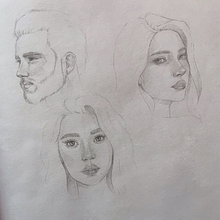 Il mio progetto del corso: Ritratto su blocco da disegno: esplora il volto umano Ein Projekt aus dem Bereich Skizzenentwurf, Zeichnung, Porträtzeichnung, Artistische Zeichnung und Sketchbook von Lisa - 14.05.2023