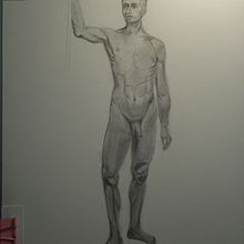 Mi proyecto del curso: Dibujo realista de la figura humana. Un proyecto de Ilustración tradicional, Bellas Artes, Bocetado, Dibujo a lápiz, Dibujo, Dibujo realista y Dibujo anatómico de Angélica Botero - 15.05.2023