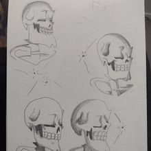  Sketching diario (at least I tried). Traditional illustration, Sketching, Creativit, Drawing, Sketchbook, and Design project by Flor Danely Barranco Díaz - 05.17.2023