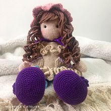 Mi proyecto del curso: Elaboración de muñecas amigurumi románticas. Projekt z dziedziny Craft, Projektowanie zabawek,  Tkactwo, Sz, dełkowanie, Amigurumi, Wzornictwo tekst i liów użytkownika Leslie Michelle Ziade Pfeiffer - 19.05.2023