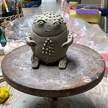 My project for course: Ceramic Character Design: Explore Color and Texture. Character Design, Arts, Crafts, Fine Arts, Sculpture, and Ceramics project by Pauline Anderson Anderson - 05.20.2023