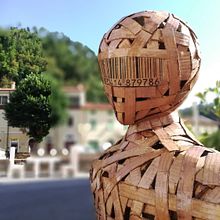 My project for course: Cardboard Sculptures for Beginners. Un progetto di Character design, Artigianato, Belle arti e Scultura di 菜園 アスンタ - 22.05.2023