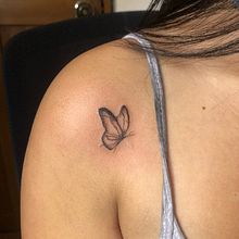 Mi proyecto del curso: Tatuaje fine line: la sutileza de la línea. Traditional illustration, Drawing, and Tattoo Design project by Alicia Núñez - 05.23.2023