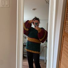 Mi proyecto del curso: Introducción al tejido de punto de prendas oversize. Accessor, Design, Fashion Design, Fiber Arts, and Knitting project by Renée De La Peña Lomeli - 06.23.2023
