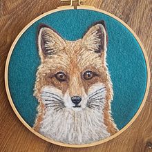 My project for course: Needle Felting: Paint Portraits with Wool. Arts, Crafts, Fiber Arts, Naturalistic Illustration, Needle Felting, and Textile Design project by Kim Olson - 05.23.2023