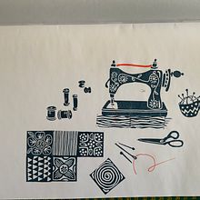 My project for course: Carved Stamps for Illustrated Compositions. Een project van Traditionele illustratie, Craft,  Beeldende kunst y Printen van esmereldasunset - 25.05.2023