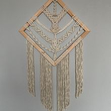 Mi proyecto del curso: Introducción al tapiz de macramé. Accessor, Design, Arts, Crafts, Fiber Arts, Macramé, and Textile Design project by gabriella_luchsinger - 05.26.2023