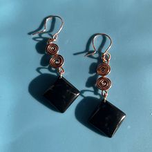 Il mio progetto del corso: Design di gioielleria in resina. Un projet de Création d'accessoires, Artisanat, Design de bijoux , et DIY de Morena Mellone - 31.05.2023