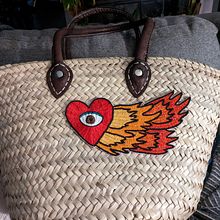 My project for course: Contemporary Embroidery With Traditional Mexican Needlework. Arts, Crafts, Embroider, Fiber Arts, and Textile Design project by katiac - 06.03.2023