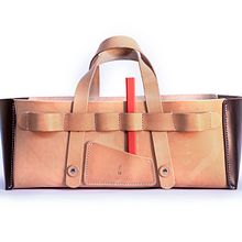 My project for course: Create Custom Hand-Sewn Leather Bags . Design accesoriu, Arte și meșteșuguri, Design vestimentar și Coasere de Jan Malmstrom - 06.06.2023