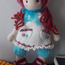Mi proyecto del curso: Elaboración de muñecas amigurumi románticas. Un projet de Artisanat, Conception de jouets, Art textile, Crochet, Amigurumi , et Design textile de Mirian vilo agoni - 30.05.2023