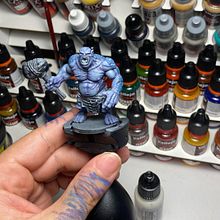 Mi proyecto del curso: Introducción a la pintura de miniaturas. Un proyecto de Artesanía, Bellas Artes, Escultura y Pintura decorativa de Adrián Tormo - 10.06.2023