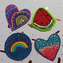 Mi proyecto del curso: Técnicas básicas de bordado: puntadas, composiciones y gamas cromáticas. Accessor, Design, Costume Design, Embroider, Color Theor, and Textile Design project by jenny_cajamarca - 06.13.2023