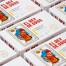 El Rey de Oros. Design, Criatividade, Br, ing e Identidade, Fotografia do produto, Marketing, Packaging, e Publicidade projeto de Ideólogo - 13.06.2023