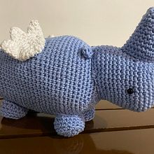 My project for course: Amigurumi Design and Creation. Un progetto di Artigianato, Design di giocattoli, Fiber Art, DIY, Uncinetto, Amigurumi e Textile Design di rebecatoraya_1 - 26.06.2023