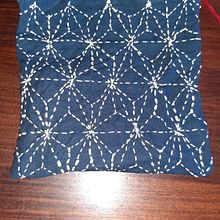 Il mio progetto del corso: Introduzione al sashiko giapponese. Fiber Arts, DIY, Upc, cling, Textile Design, and Embroider project by Simona Termotto - 06.28.2023
