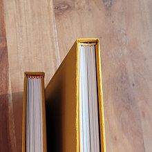 Mon projet du cours : Conception et reliure de carnets de croquis. Traditional illustration, Arts, Crafts, Bookbinding, DIY, and Sketchbook project by Sarah - 06.28.2023