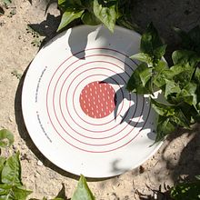 Diseño de plato y mantel para Mediterránea Gastrónoma. Un progetto di Graphic design, Direzione artistica e Infografica di Hoy es el día - 28.06.2023
