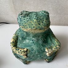 Mi proyecto del curso: Diseño de personajes con cerámica: explora el color y la textura. Un proyecto de Diseño de personajes, Artesanía, Bellas Artes, Escultura y Cerámica de Leire Asarta - 29.06.2023