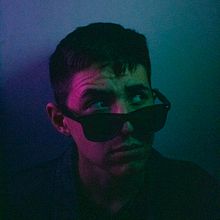 Meu projeto do curso: Fotografia e obscuridade: crie retratos cinematográficos. Un progetto di Fotografia, Postproduzione fotografica, Ritocco fotografico, Illuminazione fotografica e Composizione fotografica di Matheus Felipe - 30.06.2023