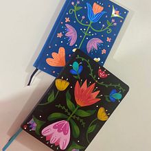 Mi proyecto del curso: Introducción a la ilustración floral con acrílico Ein Projekt aus dem Bereich Traditionelle Illustration, Bildende Künste, Malerei, Zeichnung, Malerei mit Acr, l und Botanische Illustration von ale trejo - 01.07.2023