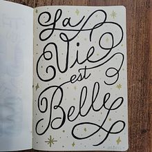 Mi proyecto del curso: Cuaderno tipográfico con lettering manual. Un proyecto de Lettering, Bocetado, Creatividad, Dibujo, H, lettering y Sketchbook de francysm - 04.07.2023
