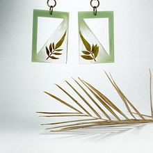 Mi proyecto del curso: Diseño de joyería en resina. Een project van Ontwerp van accessoires, Craft, Sieradenontwerp y DIY van Mercedes Ragusa - 08.07.2023