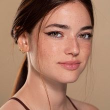 My project for course: Retouching for Diverse Skin Tones in Photoshop . % Gvantsa Kekenadze tarafından hazırlanan Fotoğraf Post Prodüksi, on, Ve Fotoğraf Rötuşlama projesi - 07.10.2023