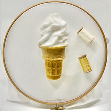 Realistic dessert and snack embroidery  Ein Projekt aus dem Bereich 3D, H, werk, Skulptur, Kreativität, Stickerei und Punch needle von Youmeng Liu - 13.07.2023