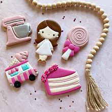 Mi proyecto del curso: Decoración de galletas con royal icing para principiantes. Projekt z dziedziny Design,  Malarstwo, DIY, Kreat i wność użytkownika Ale Angulo - 13.07.2023