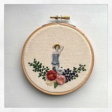 My project for course: Photo Embroidery on Fabric. Photograph, Collage, Paper Craft, Printing, Embroider, DIY, and Textile Design project by Mirna - 01.18.2021