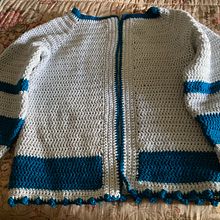 My project for course: Top-Down: One-Piece Crocheted Garments. Fashion Design, Fiber Arts, DIY, Crochet, and Textile Design project by igfaria - 07.15.2023