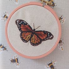 Mi proyecto del curso: Técnicas de bordado realista. Traditional illustration, Embroider, and Textile Design project by monimoni_91_ - 07.16.2023