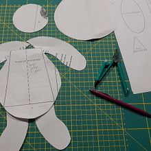 Mi proyecto del curso: Diseño y  confección de peluches . % detalles_riobueno tarafından hazırlanan Karakter Tasarımı, Sanat ve El Sanatları, Oyuncak Tasarımı, Dikiş, Ve Kalıpçılık ve Elbise Dikimi projesi - 07.17.2023